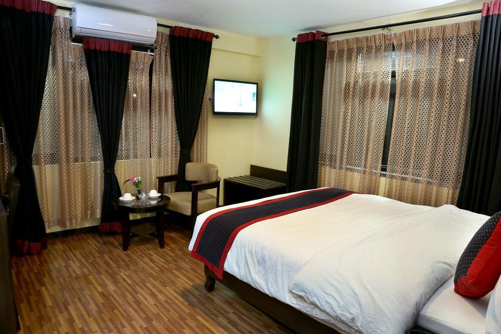 Deluxe Double or Twin Room,774068704:JPEG